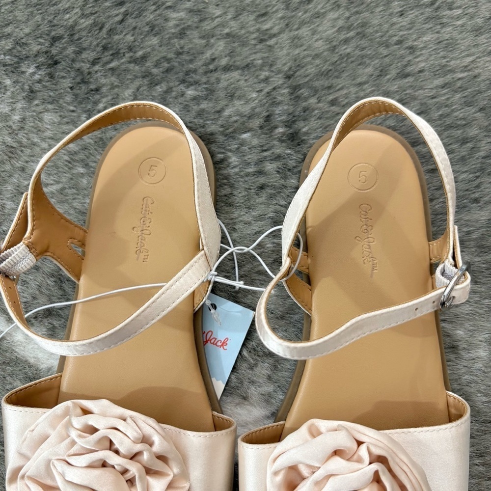 NWT Cat & Jack Rosette Sandals - Picture 4 of 10